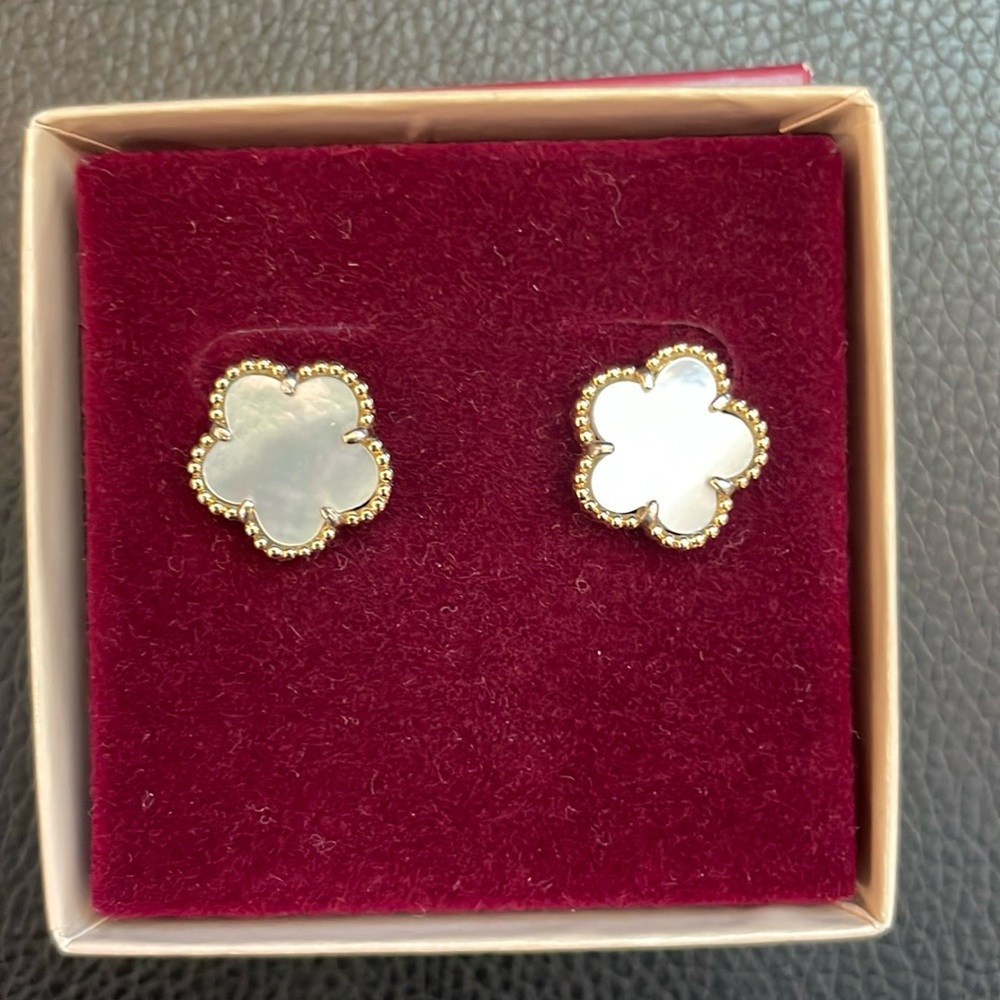 Goldtone and mother of pearl clover post earrings
